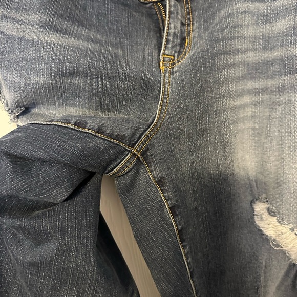 Torrid Boyfriend jeans - Picture 2 of 5